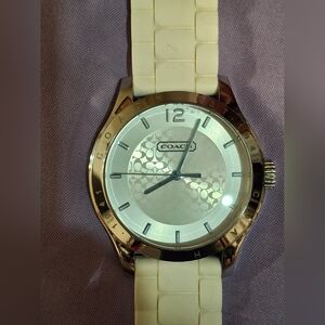 Coach Silver Face Women's White Silicone Band Signature Dial Watch New Battery